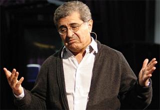 Terry Semel doing the classic "palms-out" pose